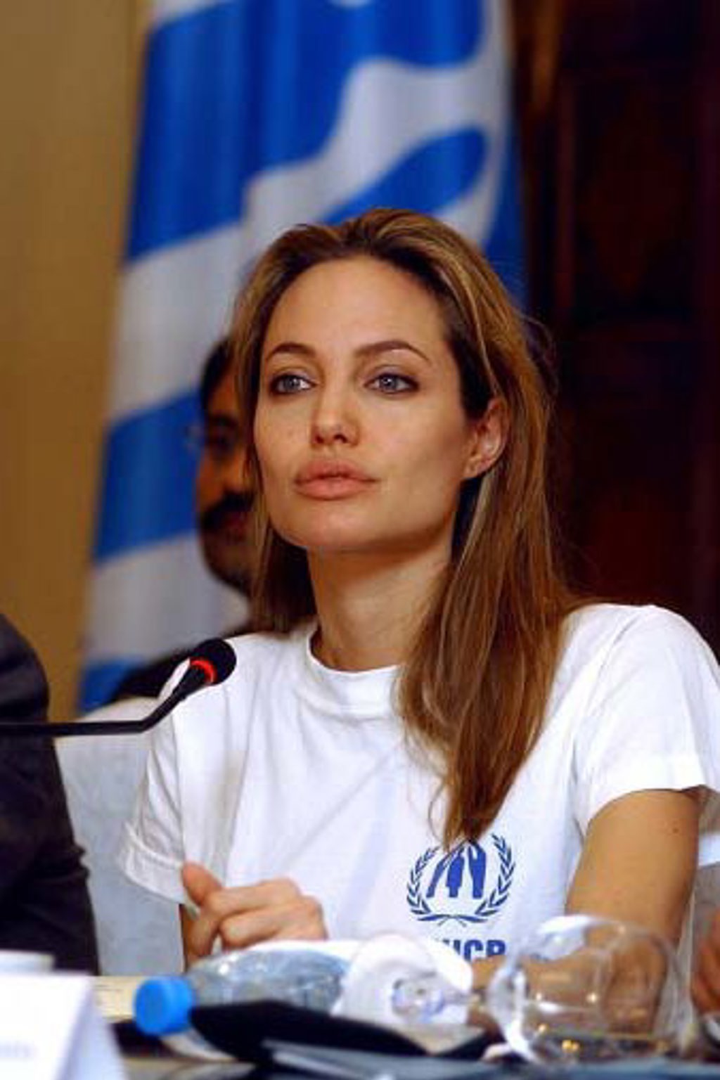 Angelina Jolie bojuje proti záplavám Angelina Jolie bojuje proti záplavám