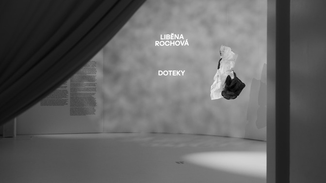 Liběna Rochová: Doteky – O cestě do bezčasí