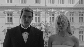 Annet X, Nobodylistenhair: @shuuemura_artofhair @mirka_mysickaŠaty: @tomas_nemec