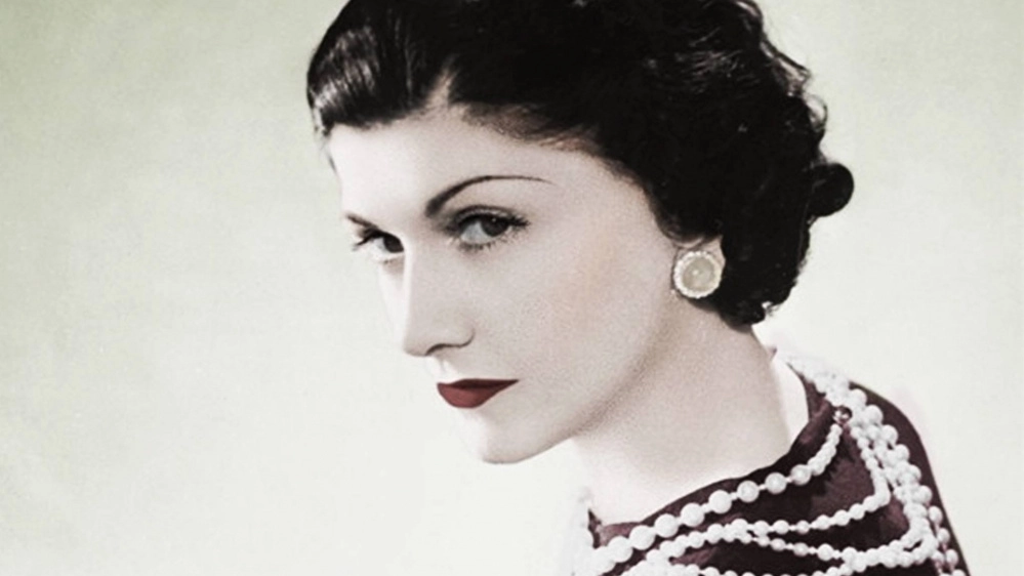 Coco Chanel a perly