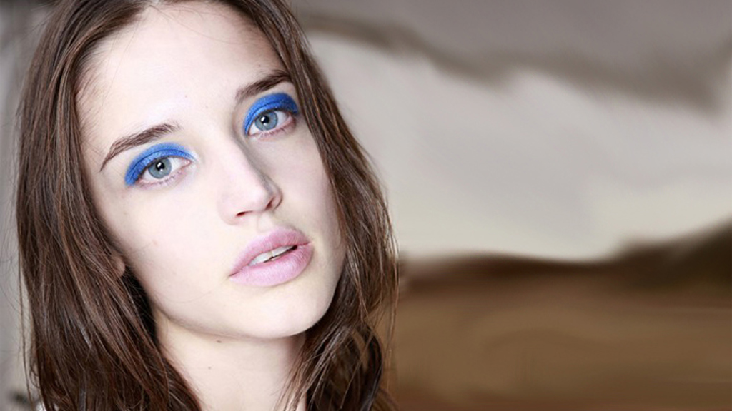 BEAUTY TREND: Modré stíny BEAUTY TREND: Modré stíny