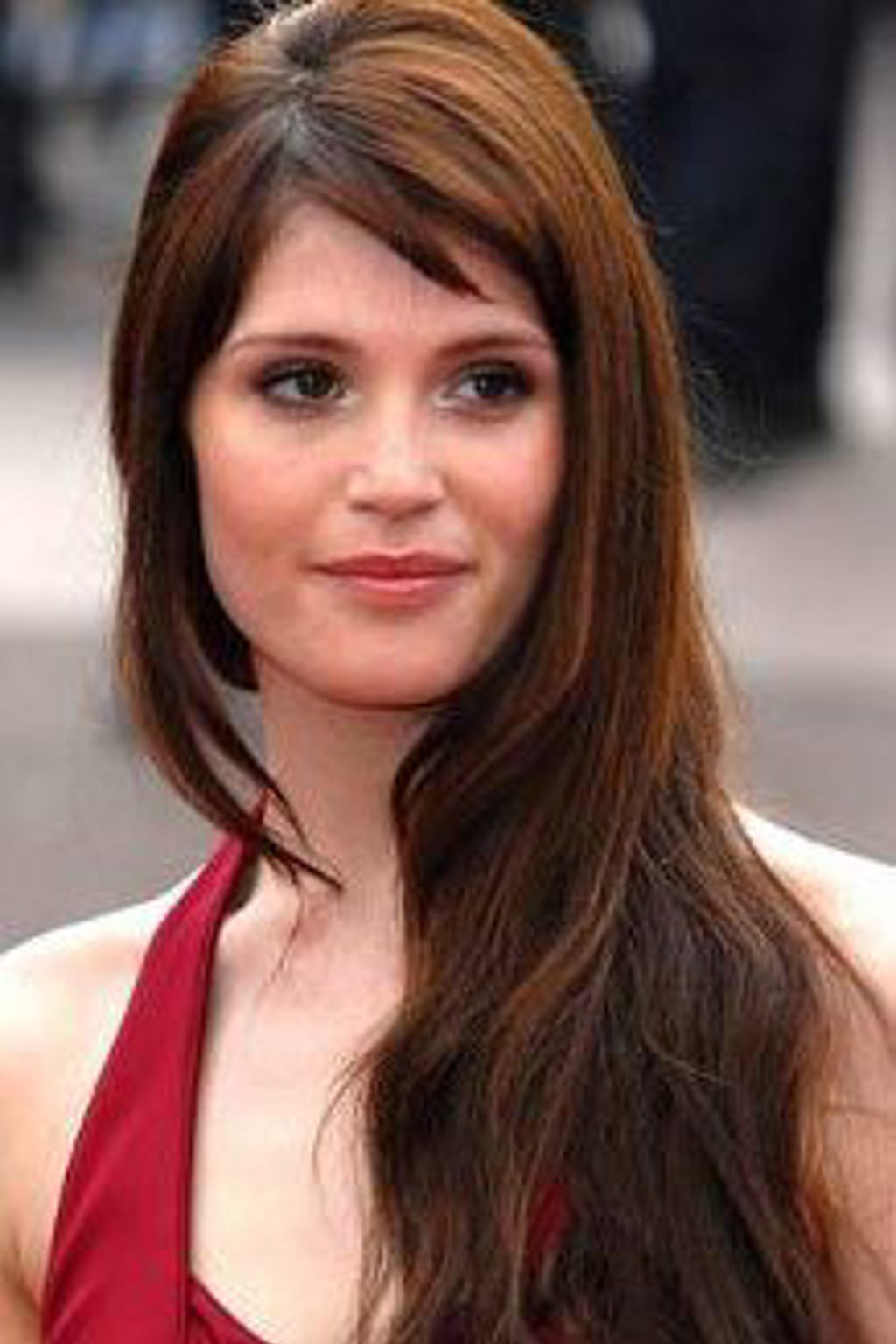 Bond girl Arterton se vdala