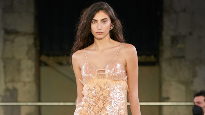  

BOTTEGA VENETA WINTER 2022 SHOW
