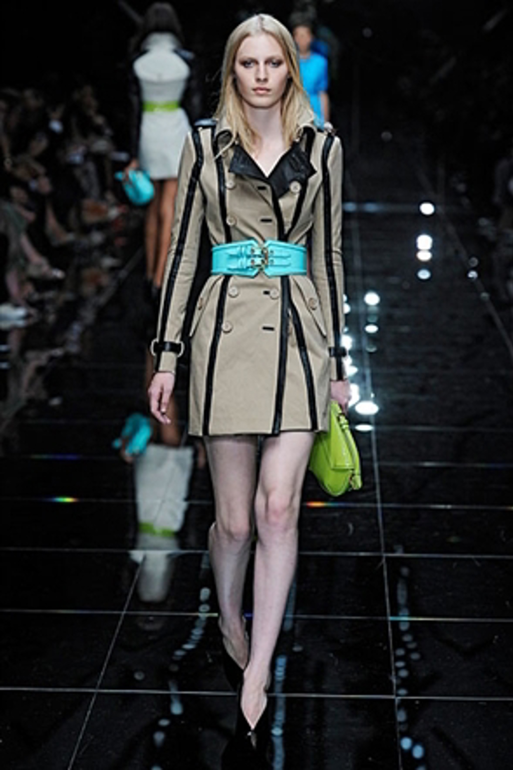 Burberry vydělává dvakrát tolik