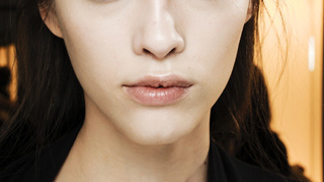 Giorgio Armani podzim/zima 2011: make-up krok za krokem