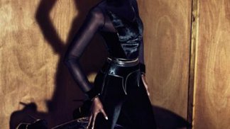 Rozhněvaná kočka Naomi Campbell pro Givenchy