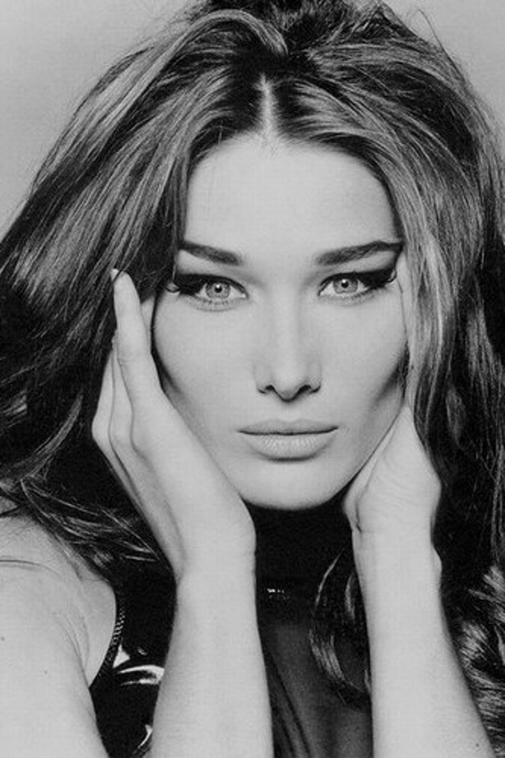 Carla Bruni: Se Sarkozym chci dítě Carla Bruni: Se Sarkozym chci dítě