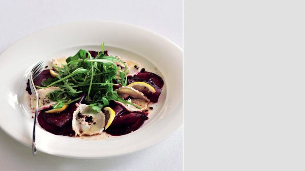 Recept na carpaccio z červené řepy a kozího sýra Recept na carpaccio z červené řepy a kozího sýra