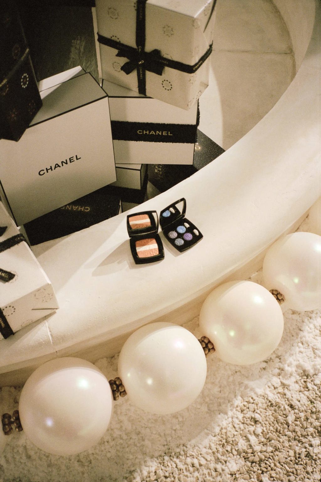 Chanel vánoční kolekce 2025 Chanel vánoční kolekce 2025