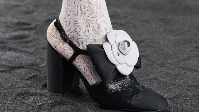 CHANEL
