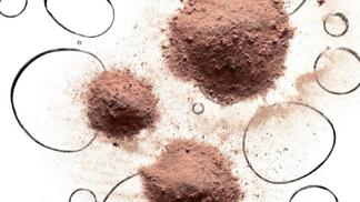 Chytejte bronz s MAC