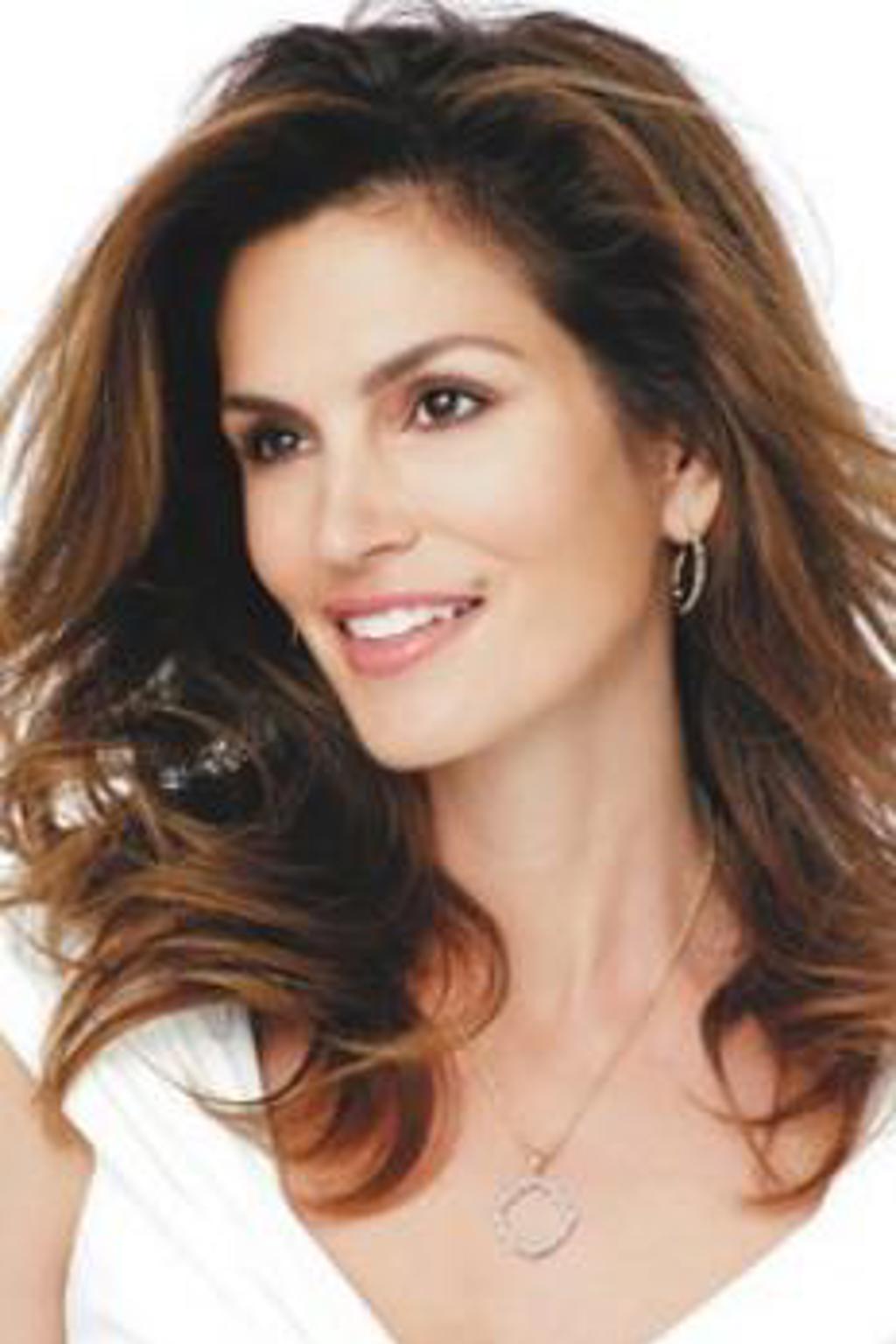 Cindy Crawford navrhla kolekci šperků Cindy Crawford navrhla kolekci šperků