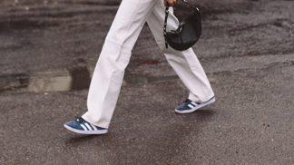  

Sportovní boty ke skutečně každému outfitu. Jak je kombinovat?
