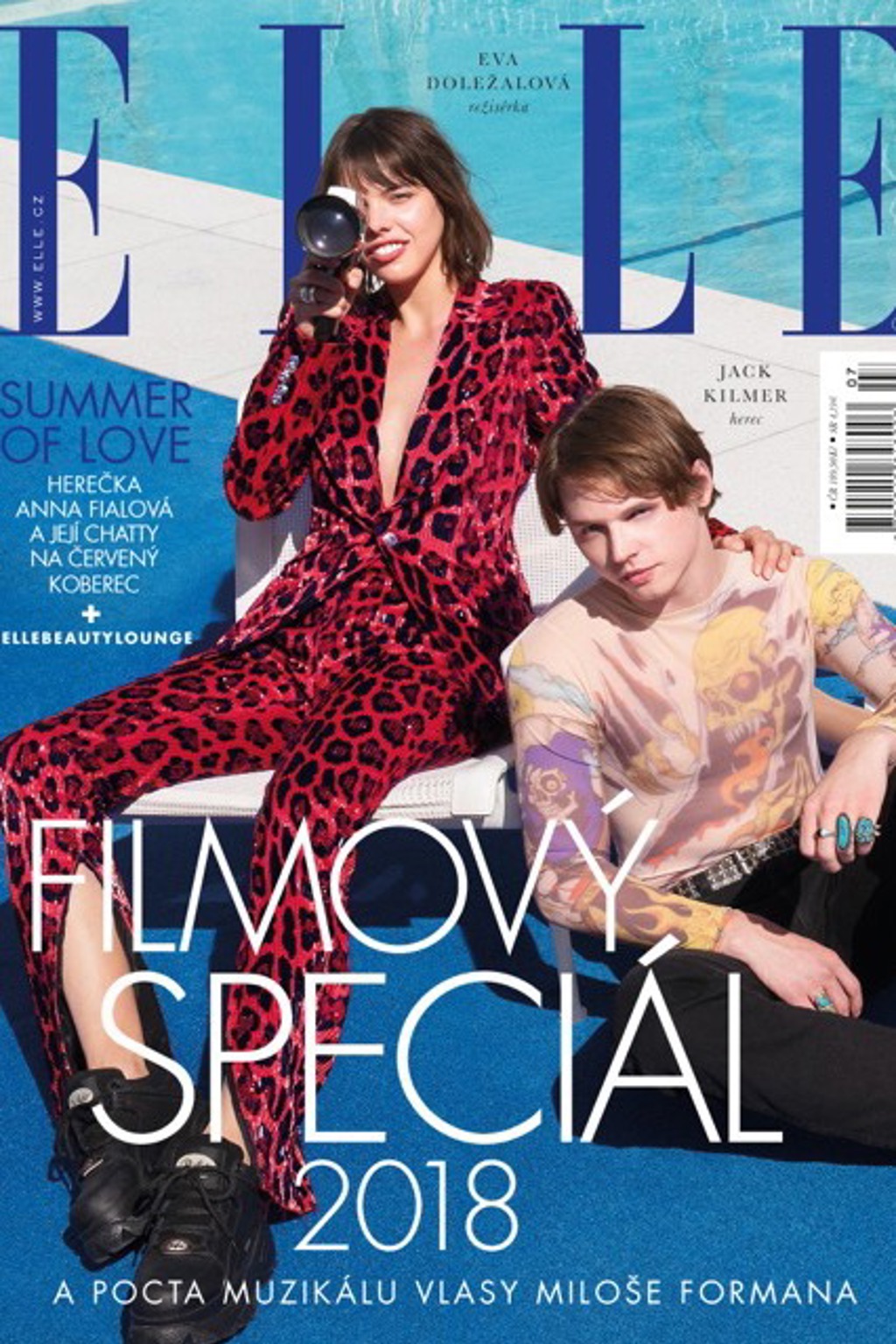 Eva Doležalová s hereckým obsazením svého filmu Carte Blanche
