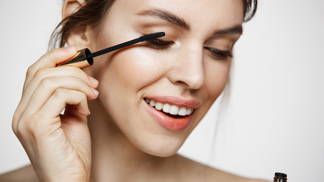 Osobní test řasenek. Které stojí za vyzkoušení? Beauty redaktorka Marianne.cz odhaluje své favority i zklamání Osobní test řasenek. Které stojí za vyzkoušení? Beauty redaktorka Marianne.cz odhaluje své favority i zklamání