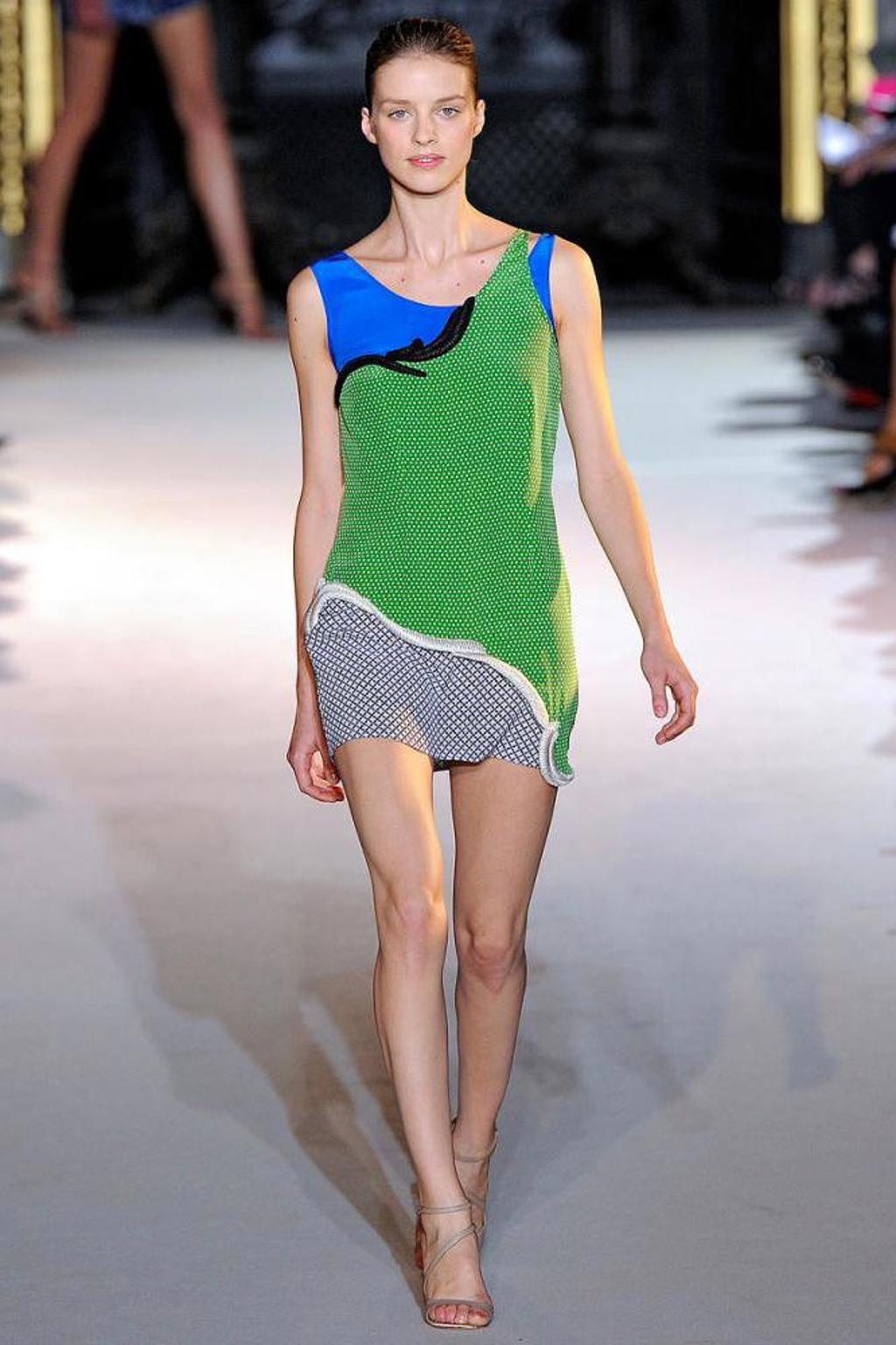 Stella McCartney a Alexander McQueen: Z Paříže zpátky do Londýna Stella McCartney a Alexander McQueen: Z Paříže zpátky do Londýna