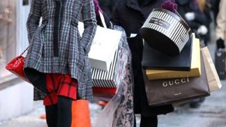 Gossip Girl na natáčení: Blair ruinuje kreditku i záda Doroty