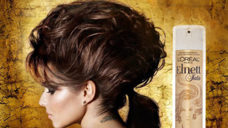 Cheryl Cole je tváří laku na vlasy Elnett