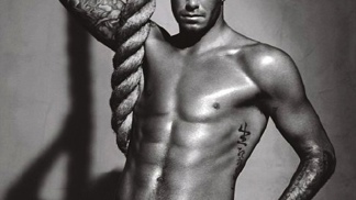 David Beckham v kampani pro Emporio Armani