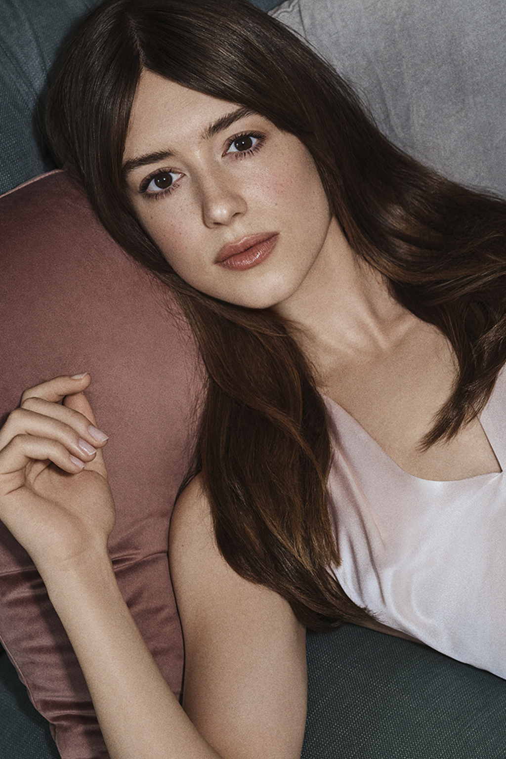 Estee Lauder, Daisy Edgar Jones