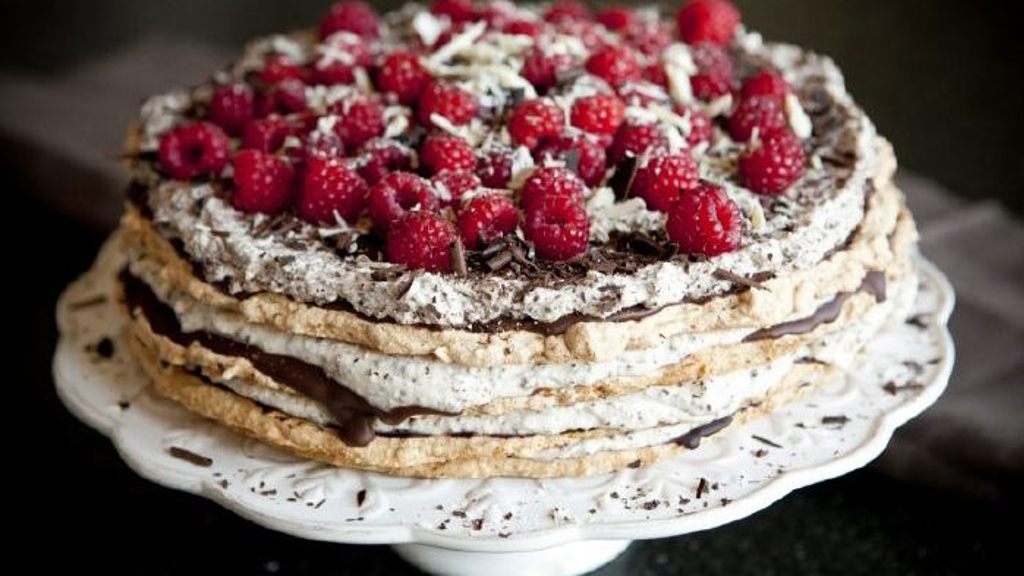 Recept na lískooříškové bezé s mascarpone Recept na lískooříškové bezé s mascarpone