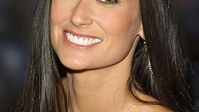 Demi Moore bude zachraňovat Wall Street