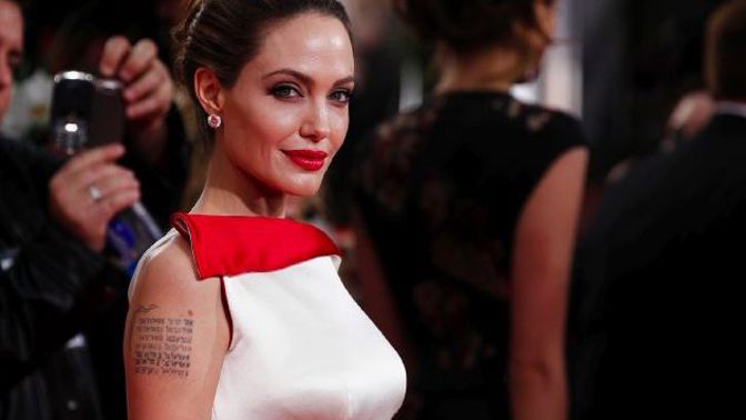 Dítě č. 7: Je Angelina Jolie znovu těhotná?