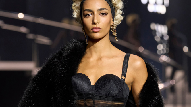  Model z přehlídky Dolce & Gabbana Ready to Wear S/S 25