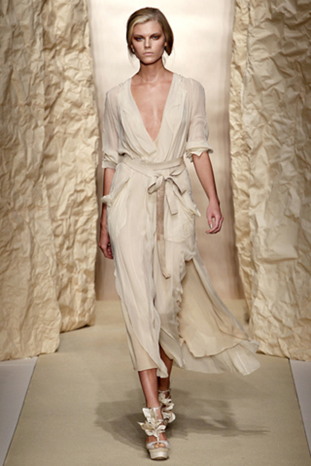 Donna Karan se zamilovala do béžové Donna Karan se zamilovala do béžové