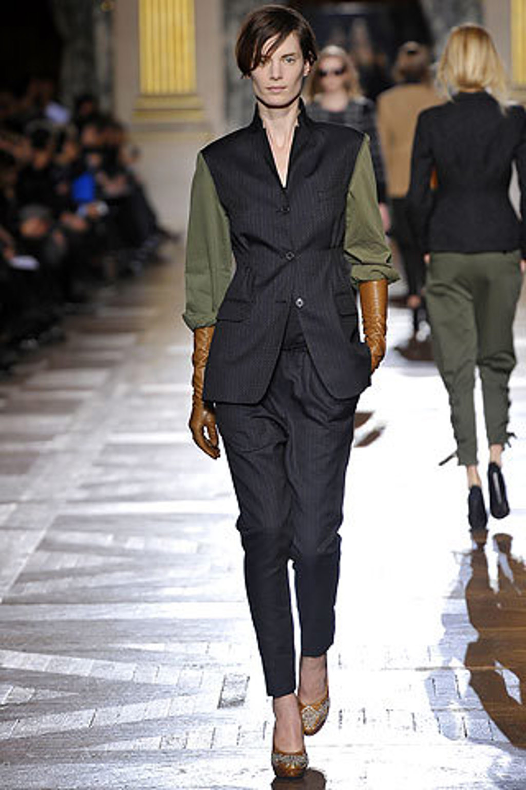 Dries Van Noten, kolekce podzim/zima 2010 Dries Van Noten, kolekce podzim/zima 2010