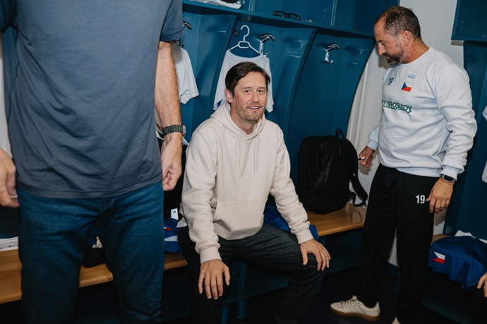 Tomáš Rosický přijel podpořit kamaráda.