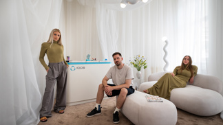 ELLE Beauty Lounge: Odpočinkový budoár v režii Zoltána Tótha a IQOS