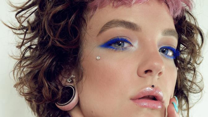 Koki testuje beauty trend: Monochromatické líčení