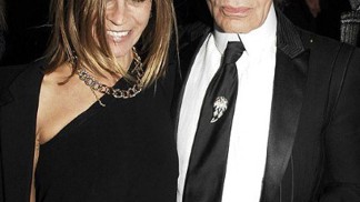 Carine Roitfeld a malá ochutnávka jejího stylingu pro Chanel