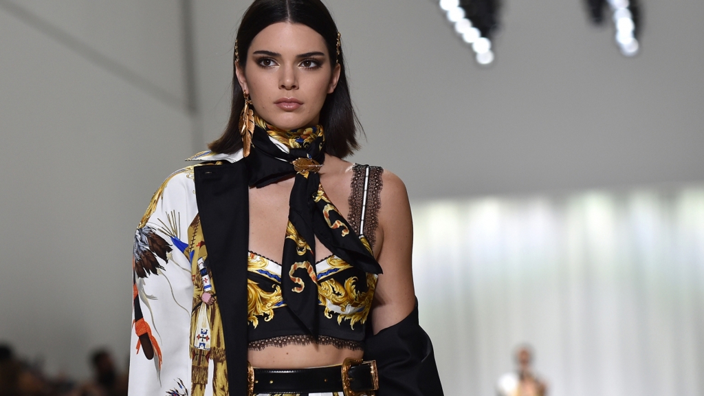 Kendall Jenner sesadila Gisele z modelkovského trůnu