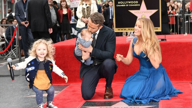 Ryan Reynolds a Blake Lively ukázali poprvé své dvě dcery