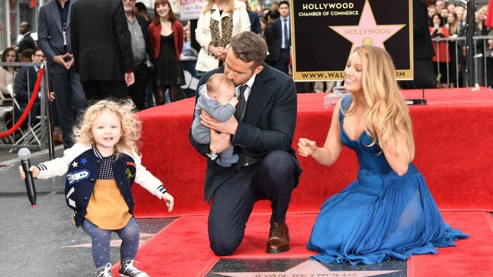 Ryan Reynolds a Blake Lively ukázali poprvé své dvě dcery