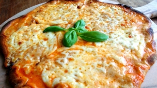 ELLE Menu: Domácí rustic pizza