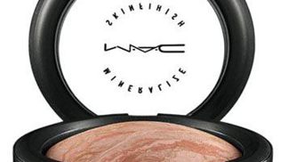 Elle miluje: Mineralize Skinfinish od MAC