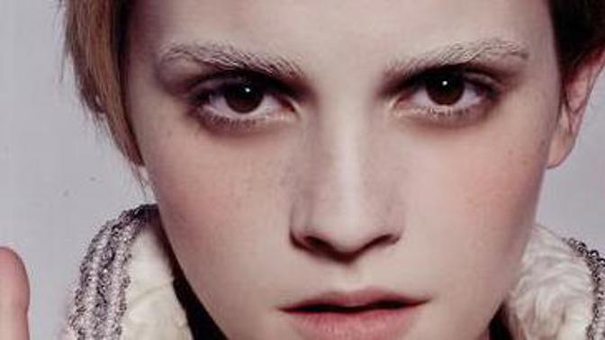 Emma Watson uvede módní přehlídku