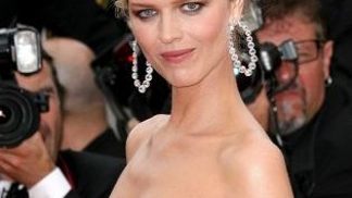 Eva Herzigová pro českou Elle