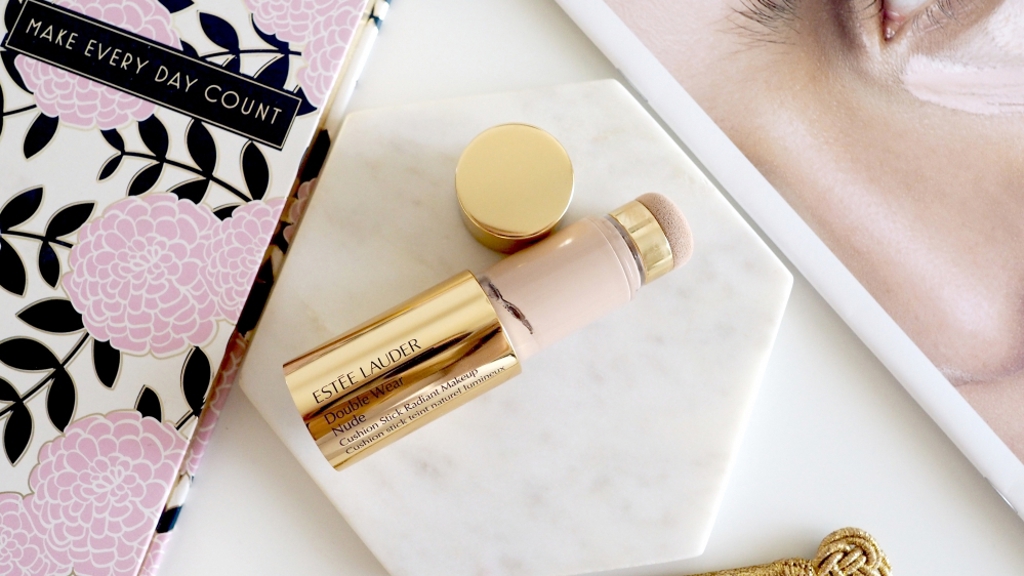 Beauty must-have: Cushion make-up v tyčince Beauty must-have: Cushion make-up v tyčince