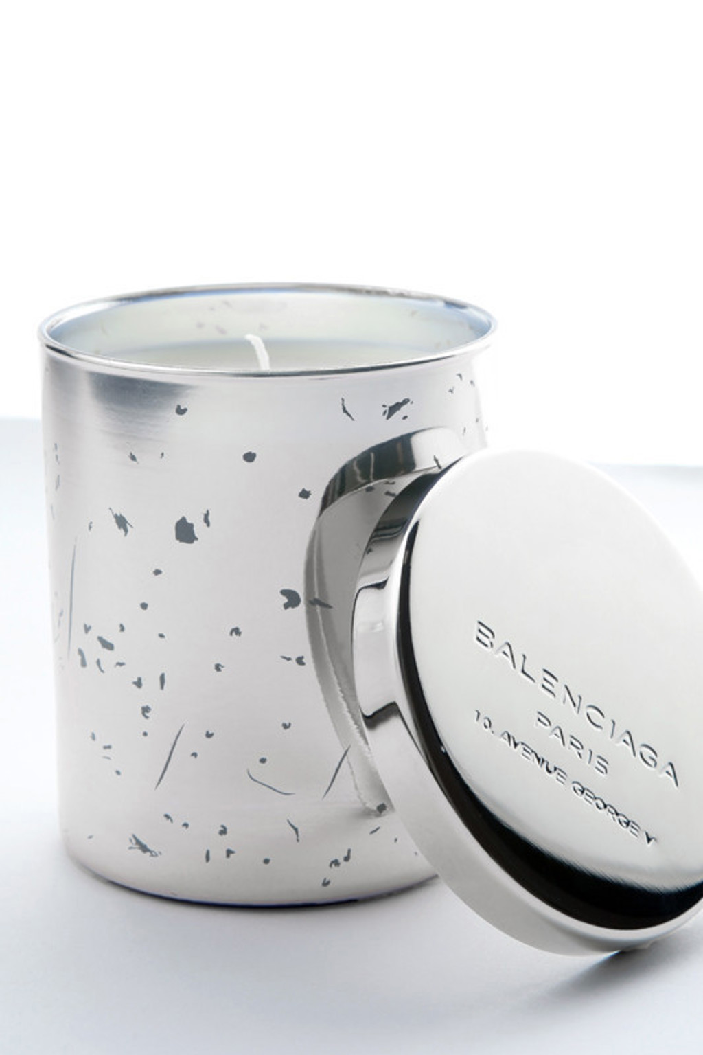 Udělejte si radost: svíčka L’Essence by Balenciaga Udělejte si radost: svíčka L’Essence by Balenciaga