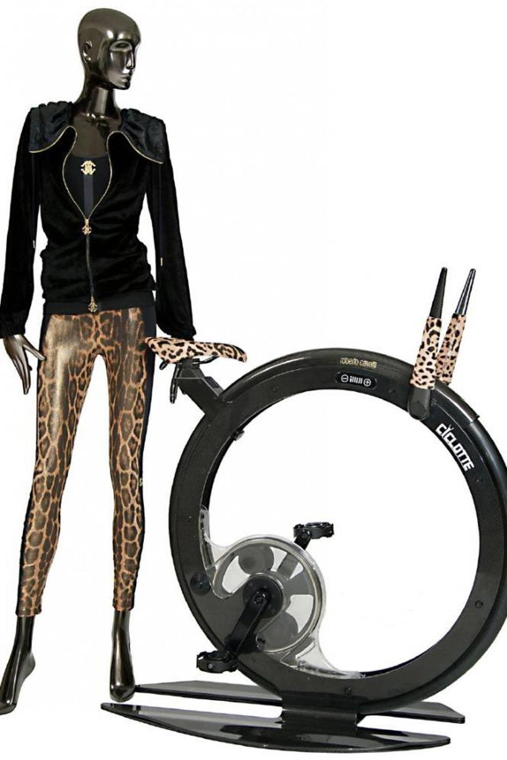 Fashion kolo od Roberta Cavalliho Fashion kolo od Roberta Cavalliho