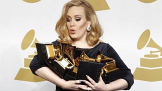 Rozdávaly se ceny Grammy: Kdo se v čem předvedl?