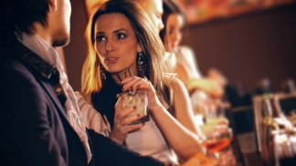 Flirtuje s vámi, nebo vás bere jako kamarádku?