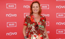 Tajná svatba hvězdy Ulice: Alena Štréblová se vdala na zahradě své chalupy