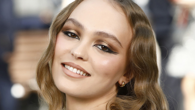  Lily-Rose Depp v bronde 