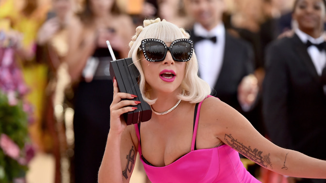 LADY GAGA