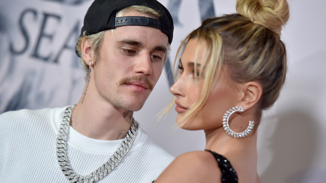  

Justin a Hailey Bieber

